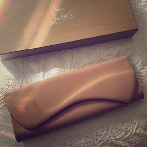 Christian louboutin pigalle clutch